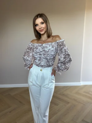 Bluzka carmen w kwiaty beige rose