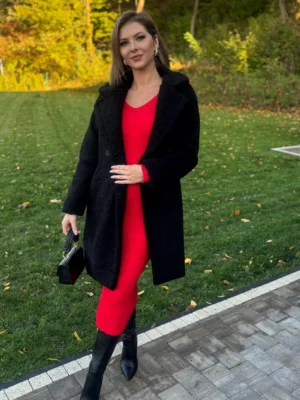 Czarny płaszcz teddy