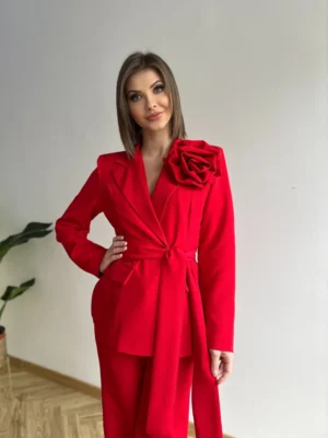 Elegancki Komplet Damski Czerwony z Różą
