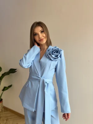 Elegancki Komplet Damski Niebieski z Różą