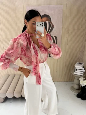 Koszula różowa z kwiatowym printem La Milla